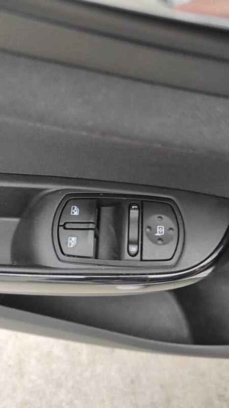 OPEL Corsa 1.4i EDITION