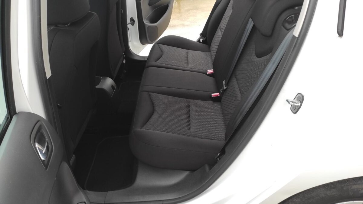 PEUGEOT 308 1.6 HDI CONFORT