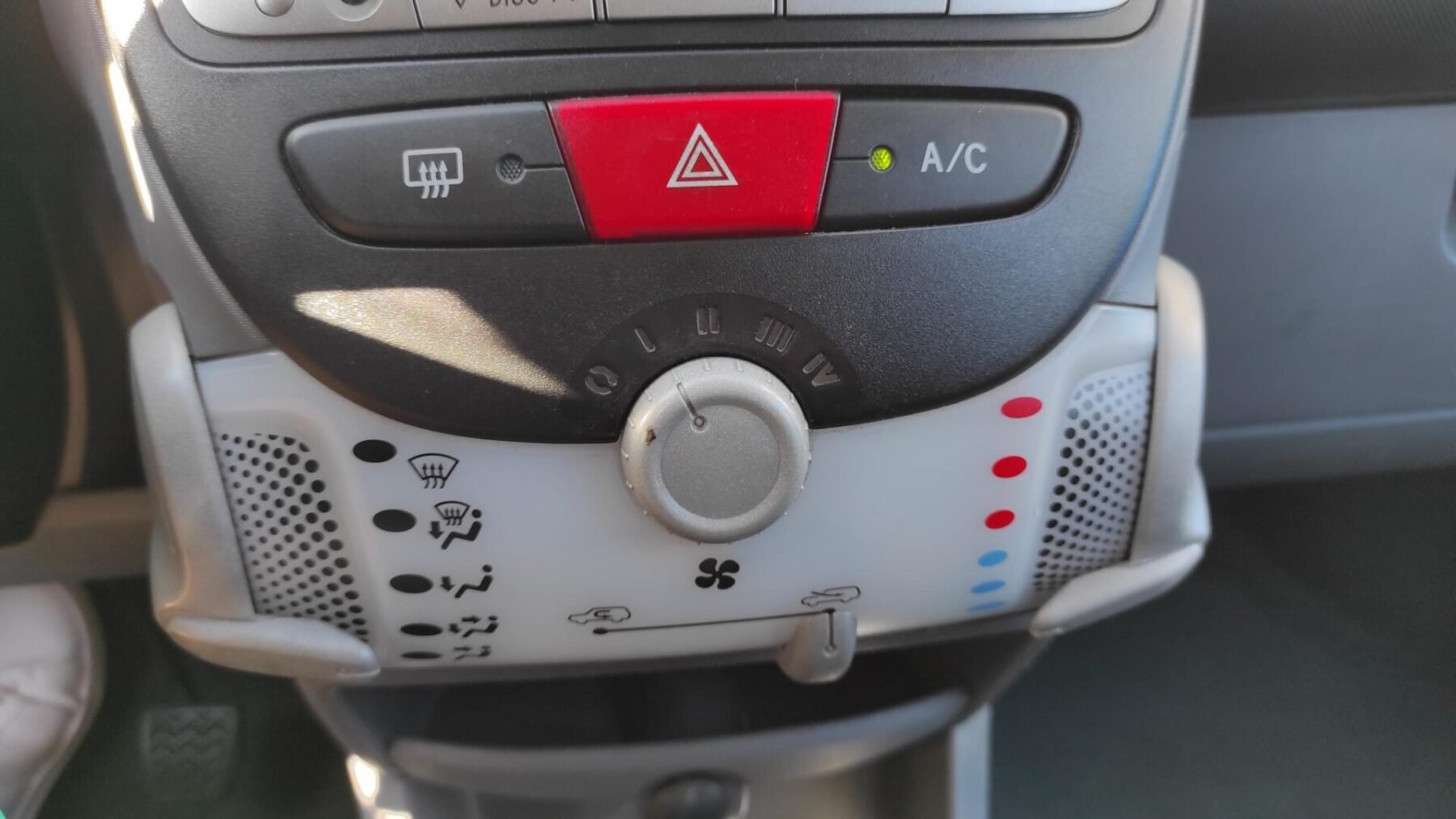 TOYOTA Aygo 1.0i LIVE
