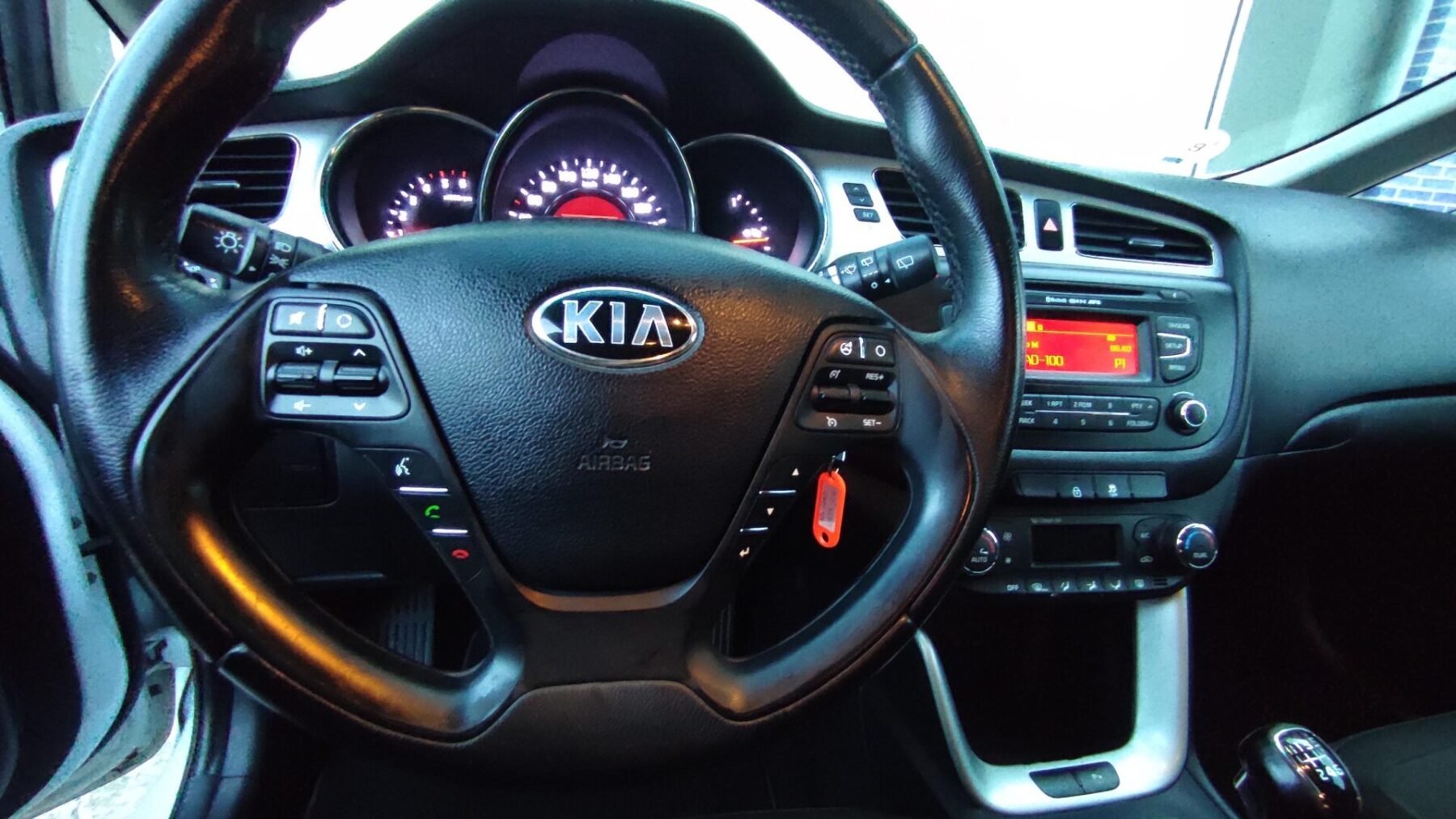 KIA CEED 1.4 CRDI DRIVE