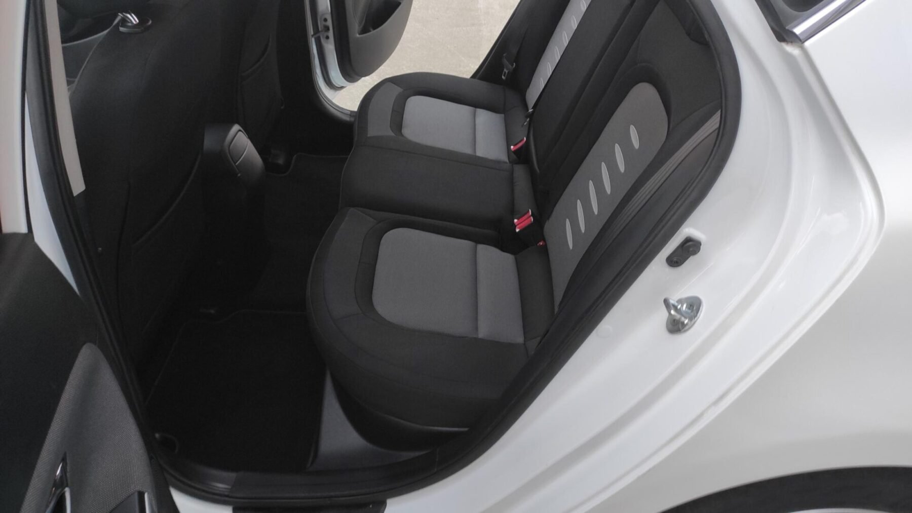 KIA CEED 1.4 CRDI DRIVE