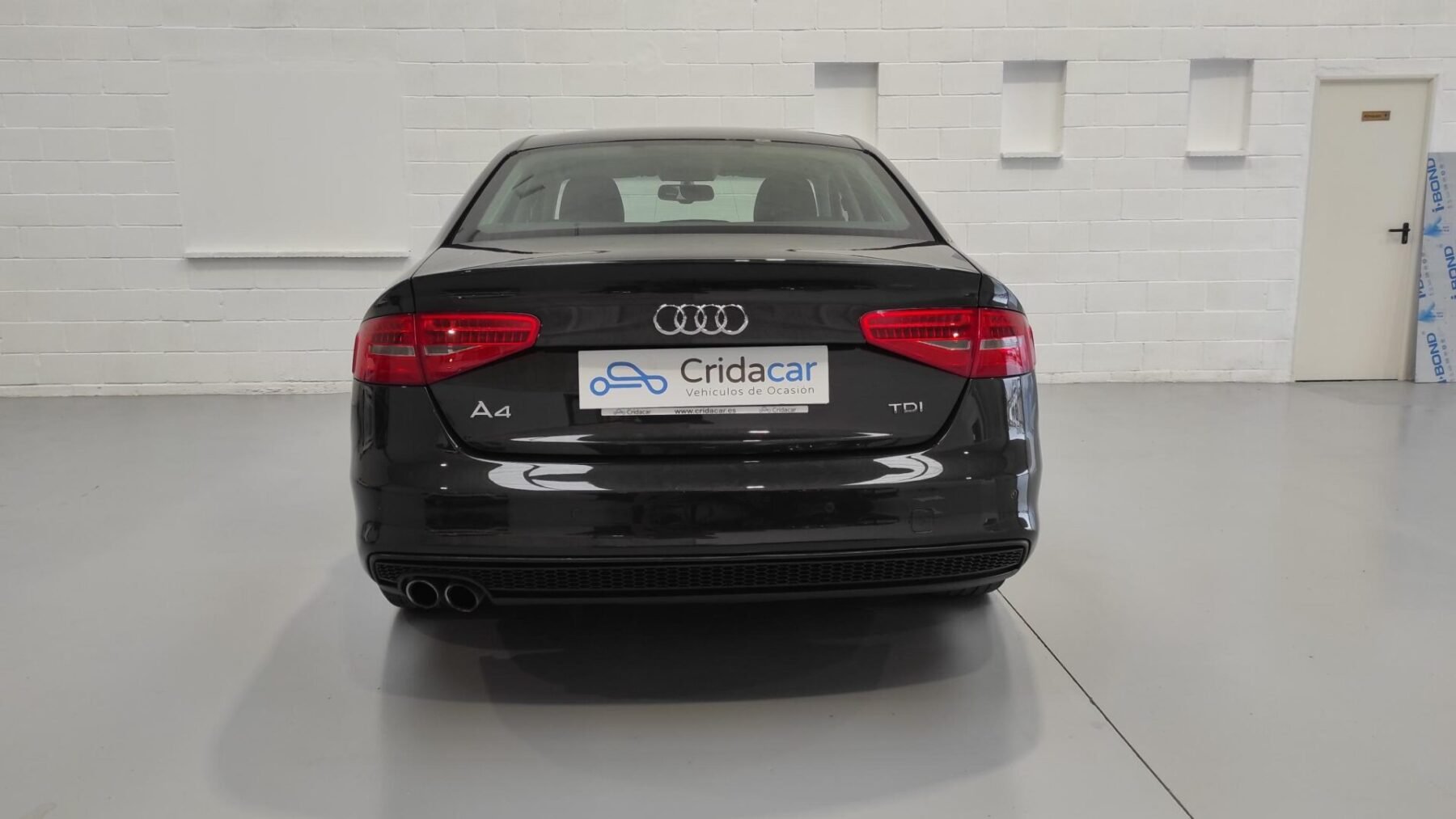 AUDI A4 2.0 TDI S-LINE EDITION