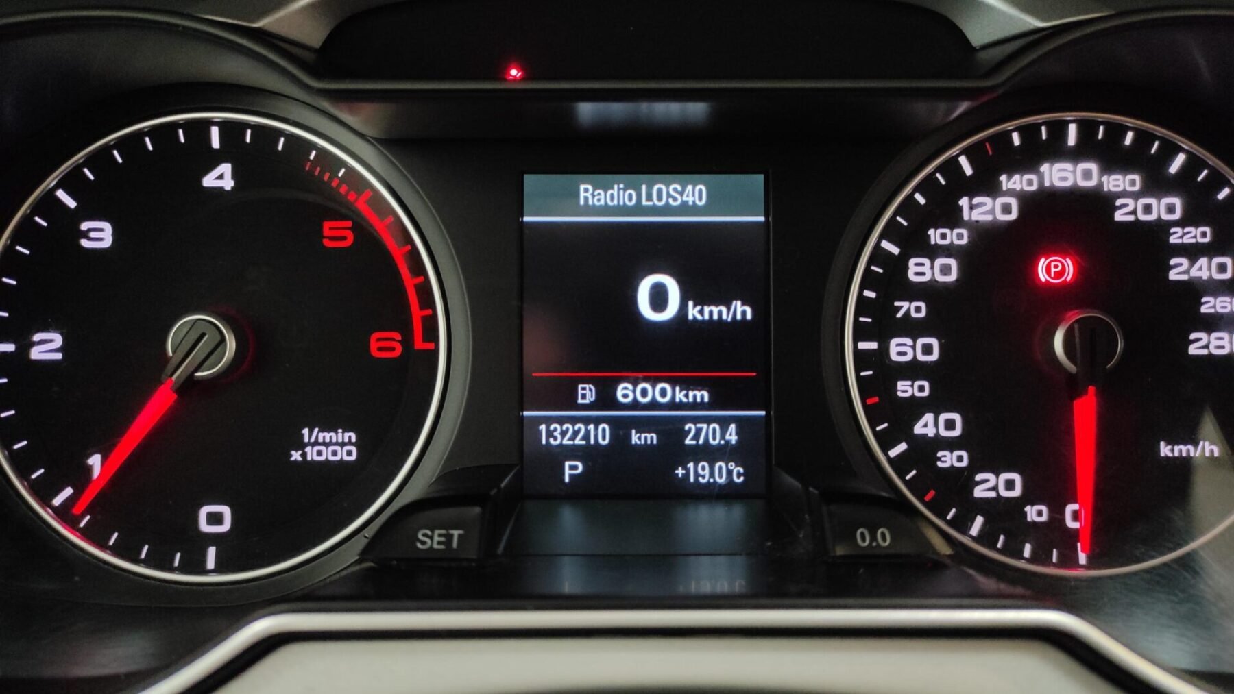 AUDI A4 2.0 TDI S-LINE EDITION