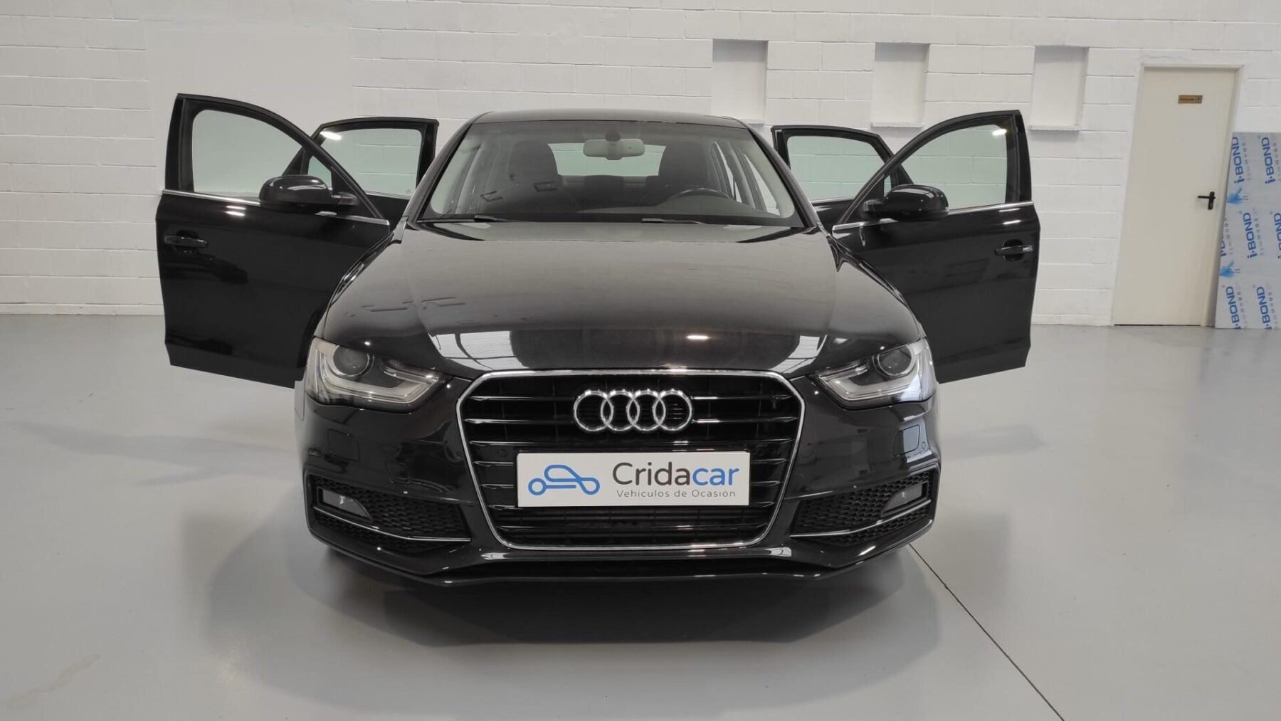 AUDI A4 2.0 TDI S-LINE EDITION