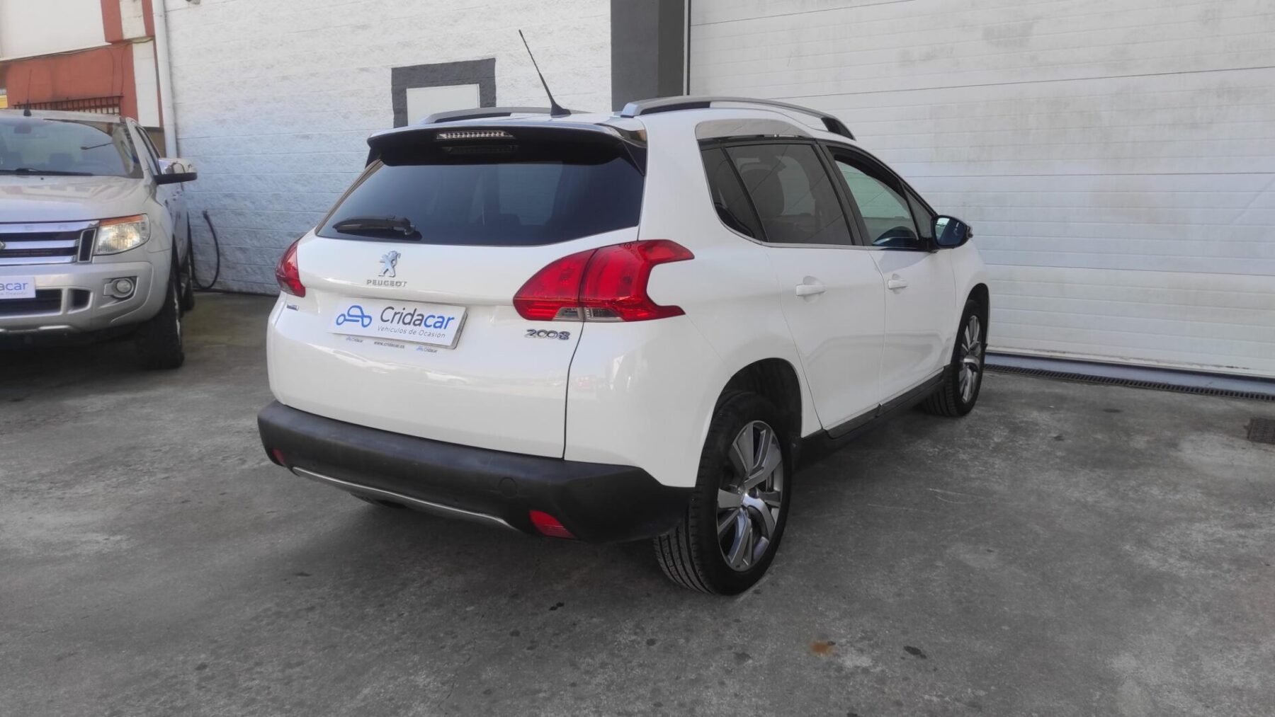PEUGEOT 2008 1.6 BlueHDi Allure