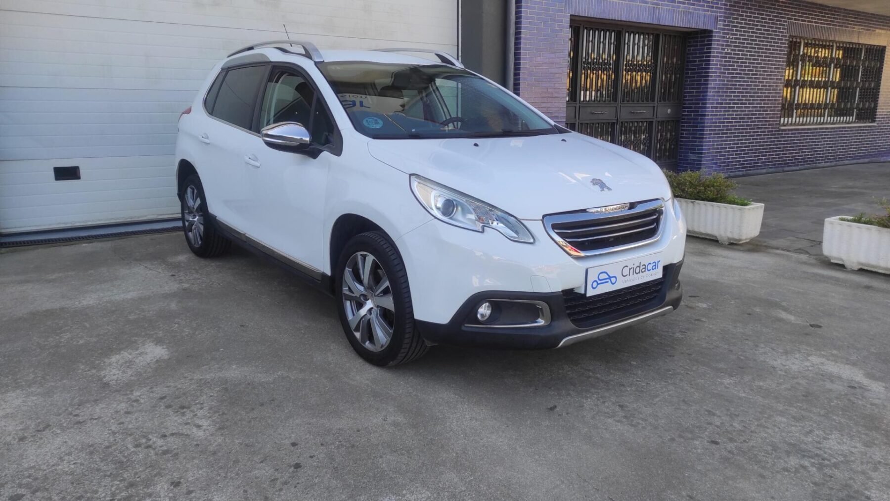 PEUGEOT 2008 1.6 BlueHDi Allure