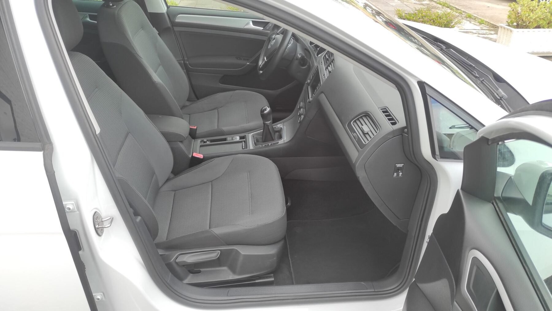 VOLKSWAGEN GOLF VII 1.4 TSI ADVANCE 92KW