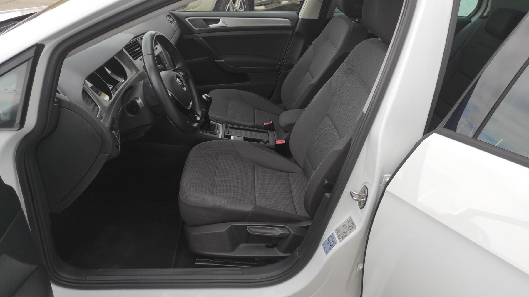 VOLKSWAGEN GOLF VII 1.4 TSI ADVANCE 92KW