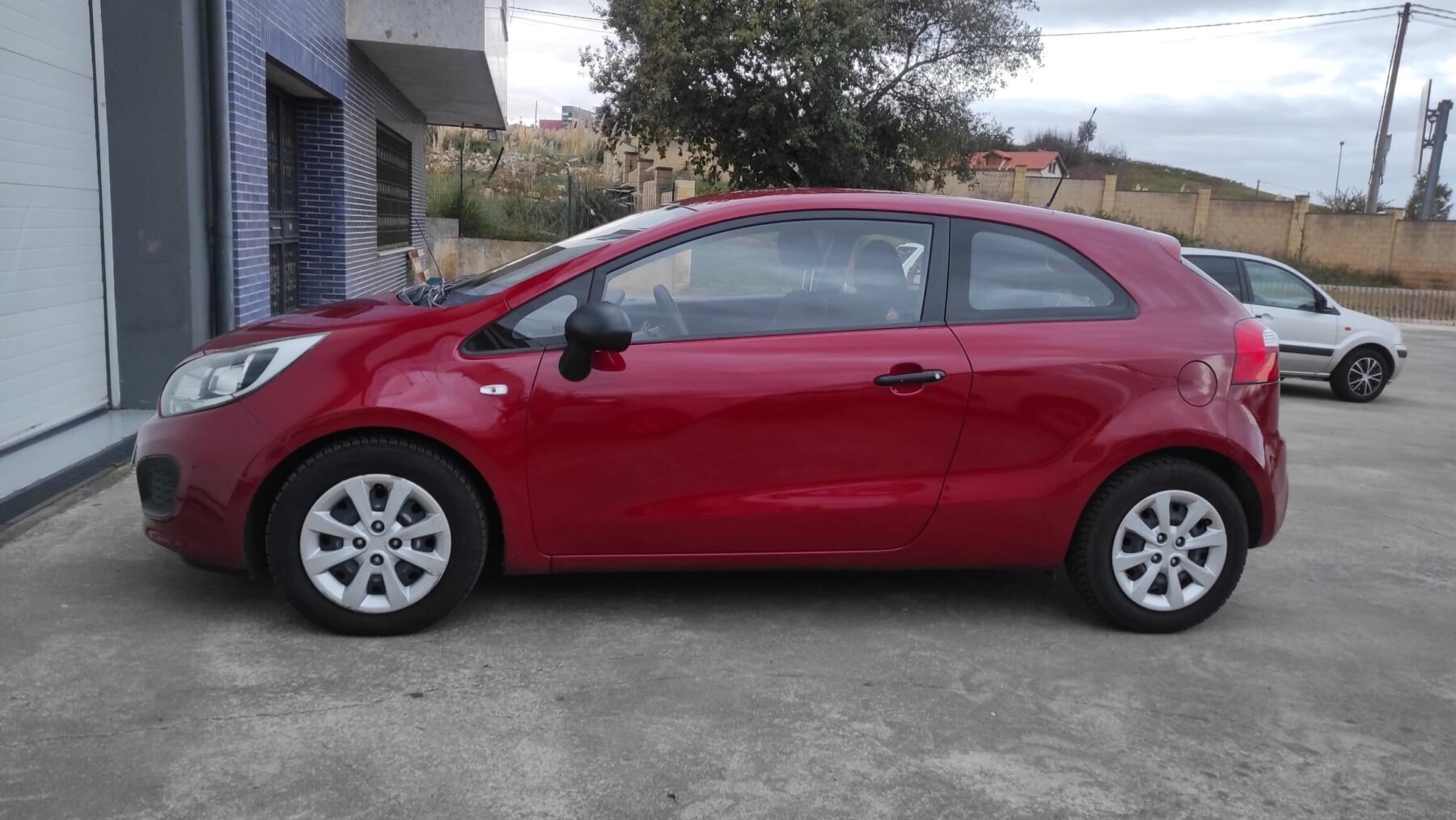 KIA RIO 1.2i CONCEPT