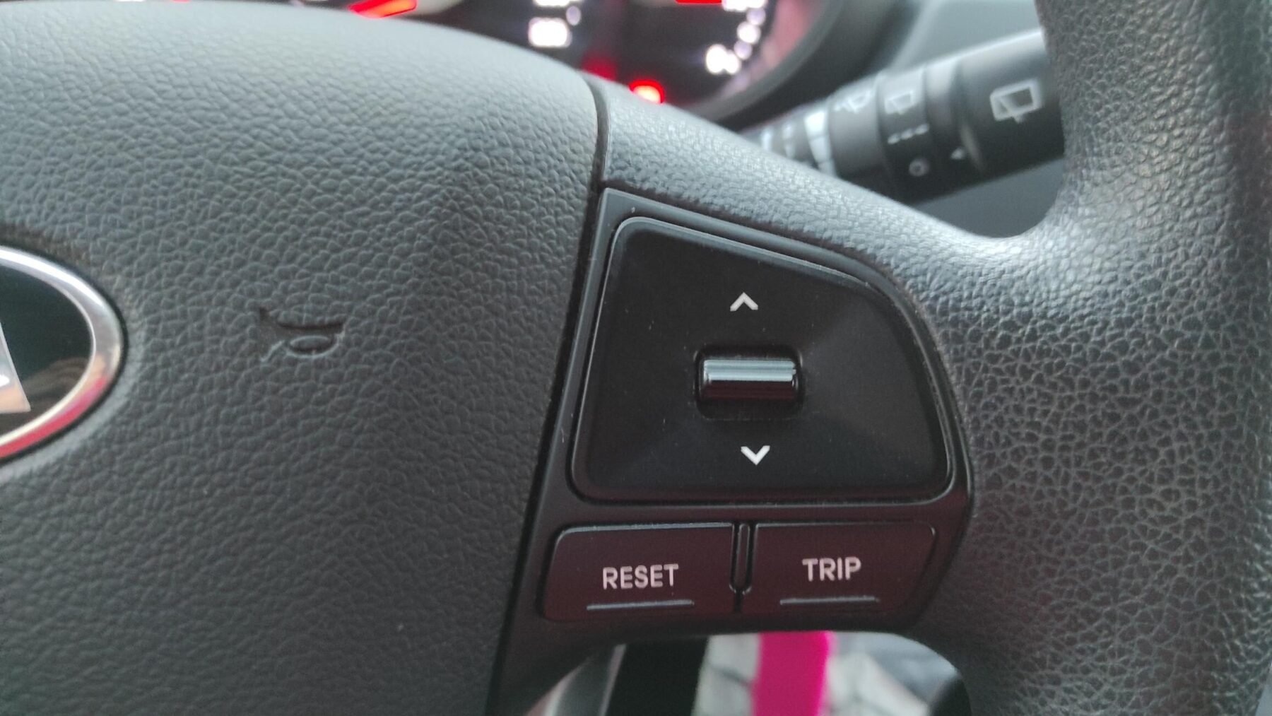 KIA RIO 1.2i CONCEPT