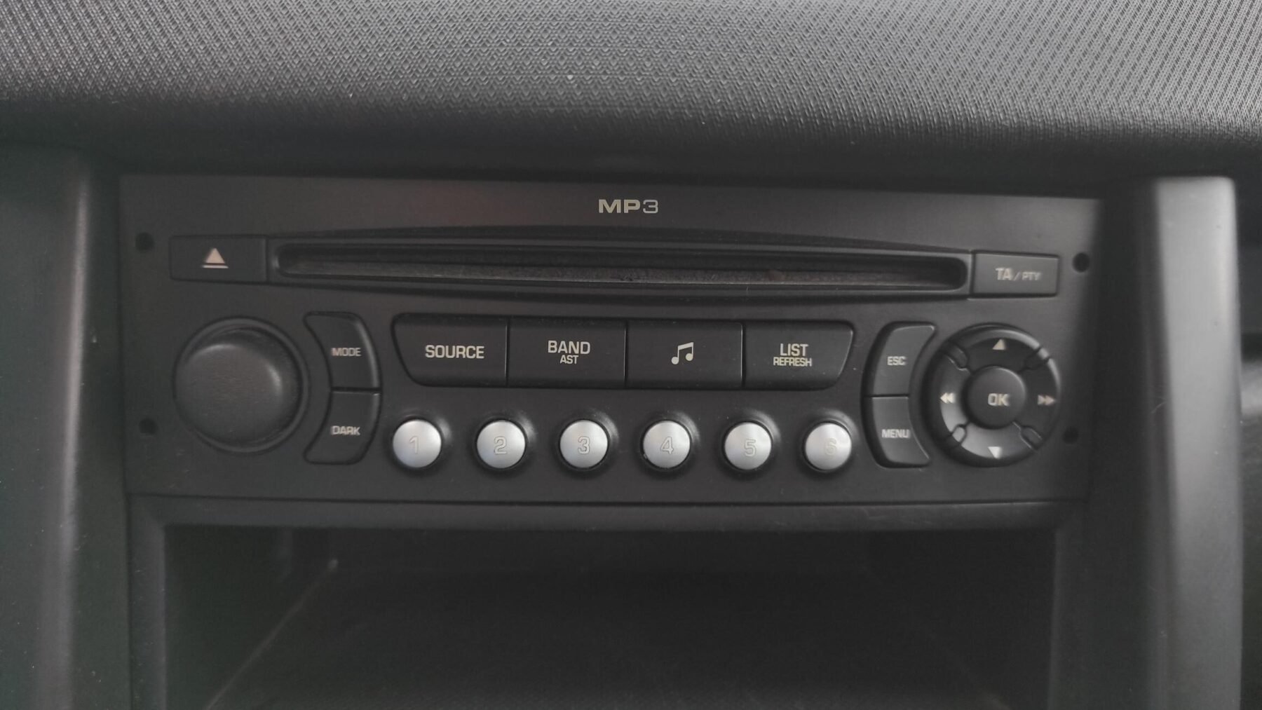 PEUGEOT 207 1.4 HDI CONFORT