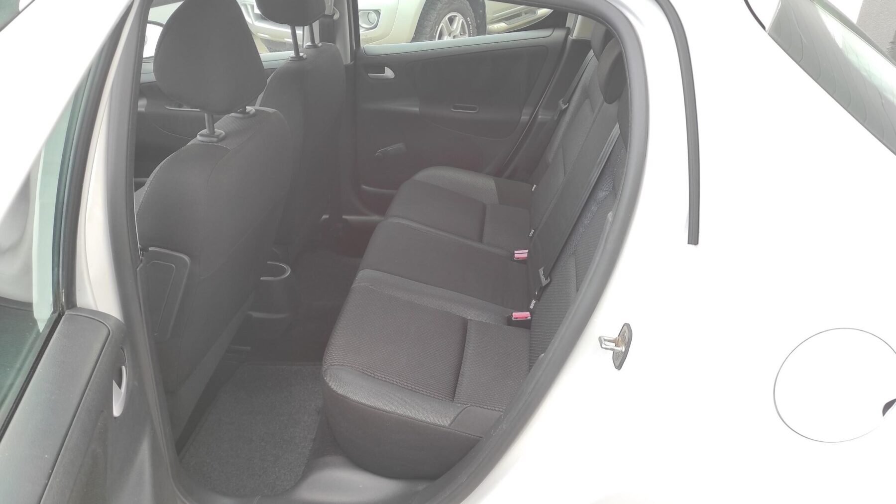 PEUGEOT 207 1.4 HDI CONFORT