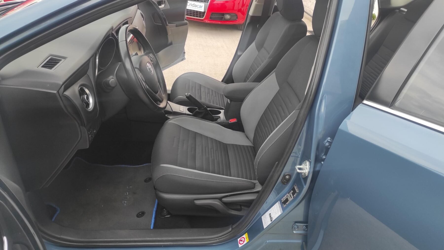 TOYOTA AURIS 1.8 140 HYBRID ACTIVE 