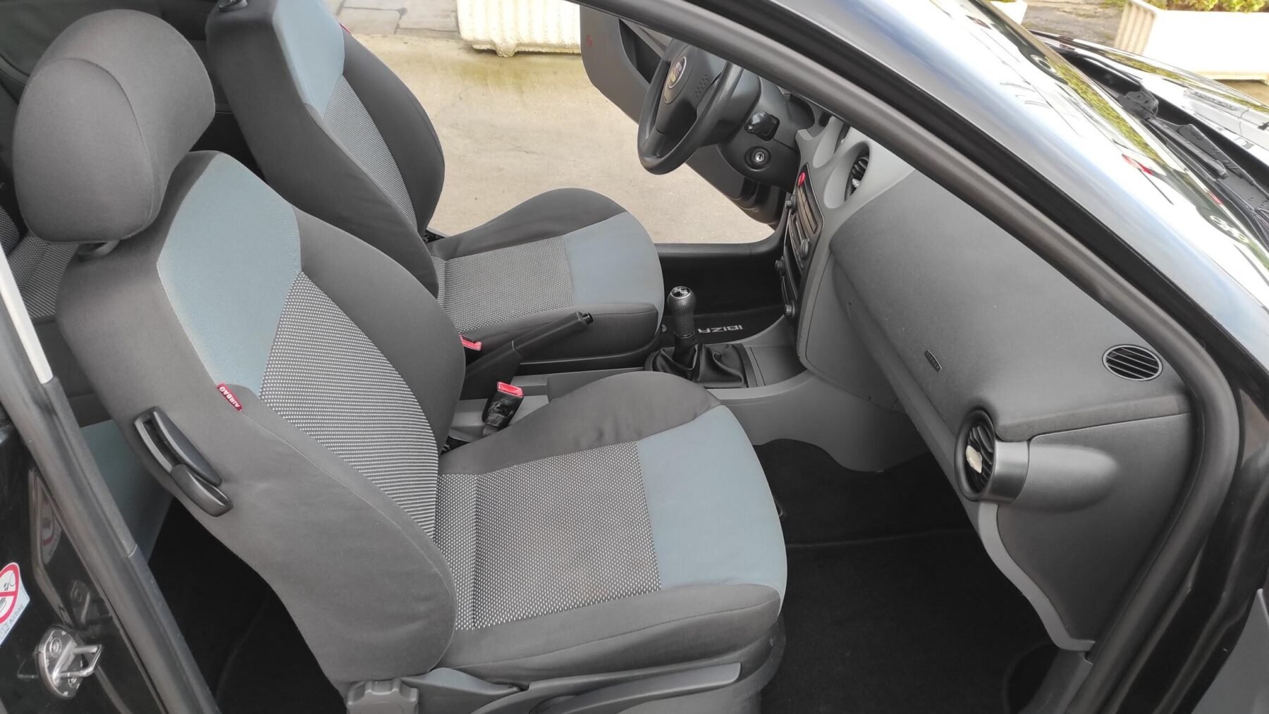 SEAT IBIZA 1.4i 16V REFERENCE