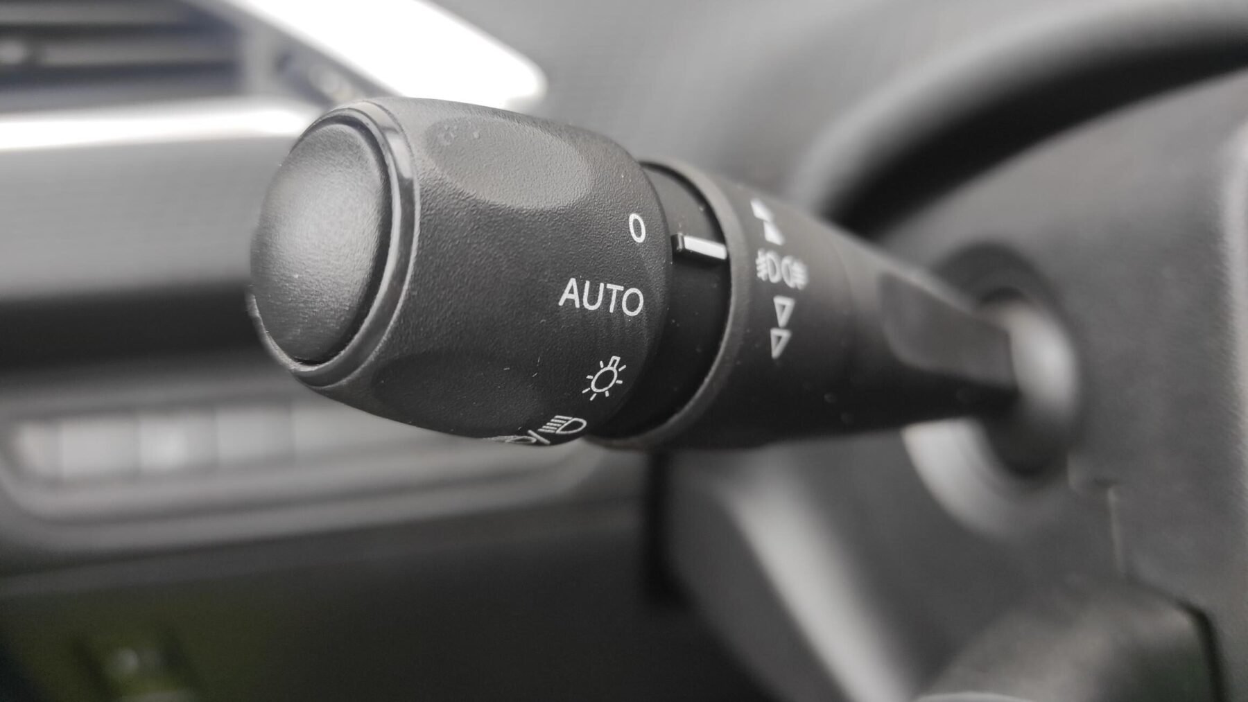 PEUGEOT 208 1.6 Blue-HDi Allure