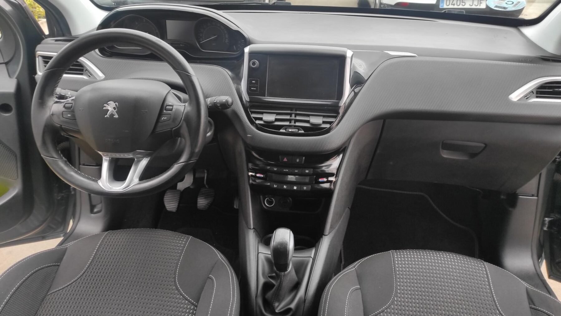 PEUGEOT 208 1.6 Blue-HDi Allure