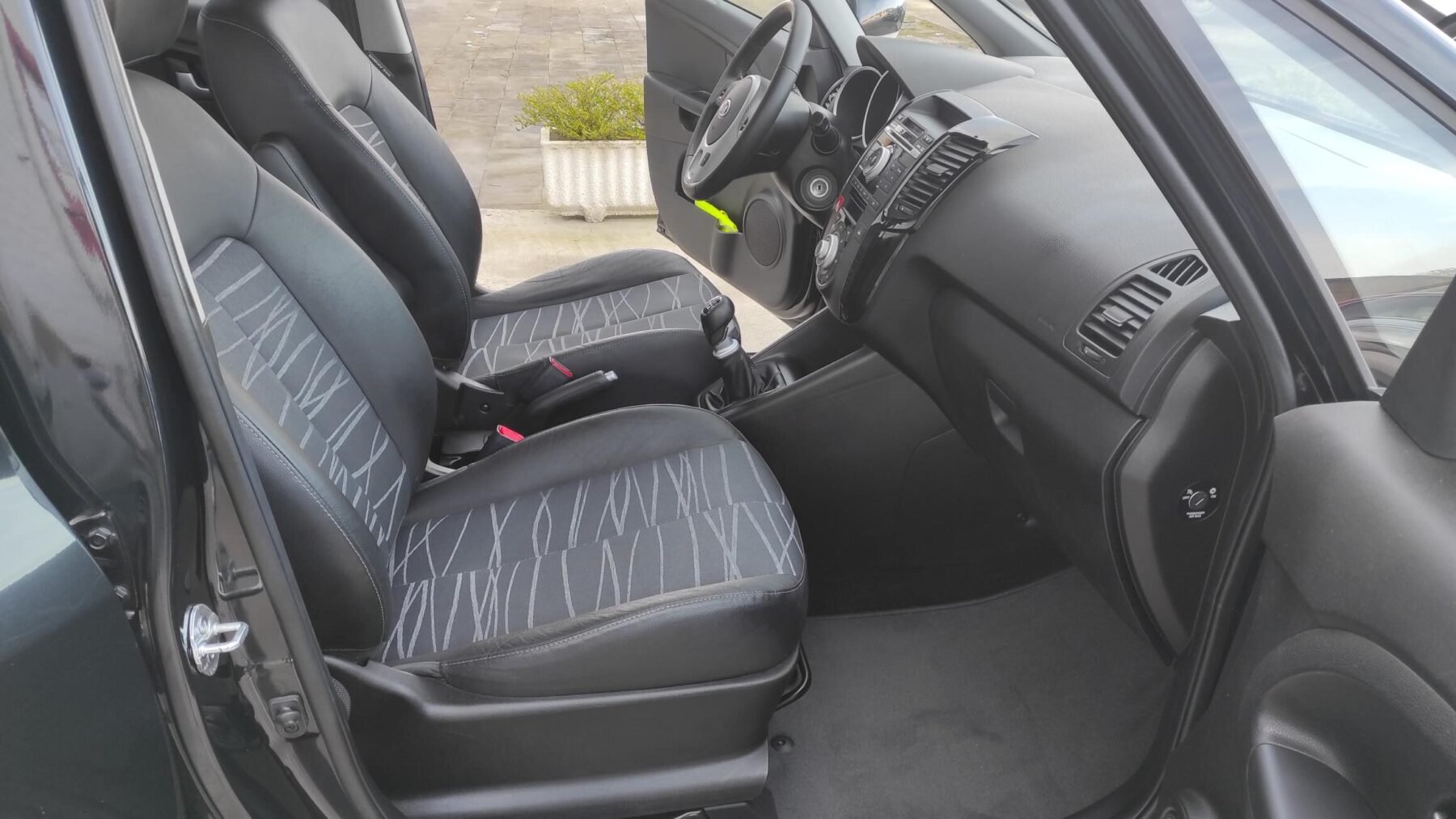 KIA VENGA 1.6 crdi Emotion