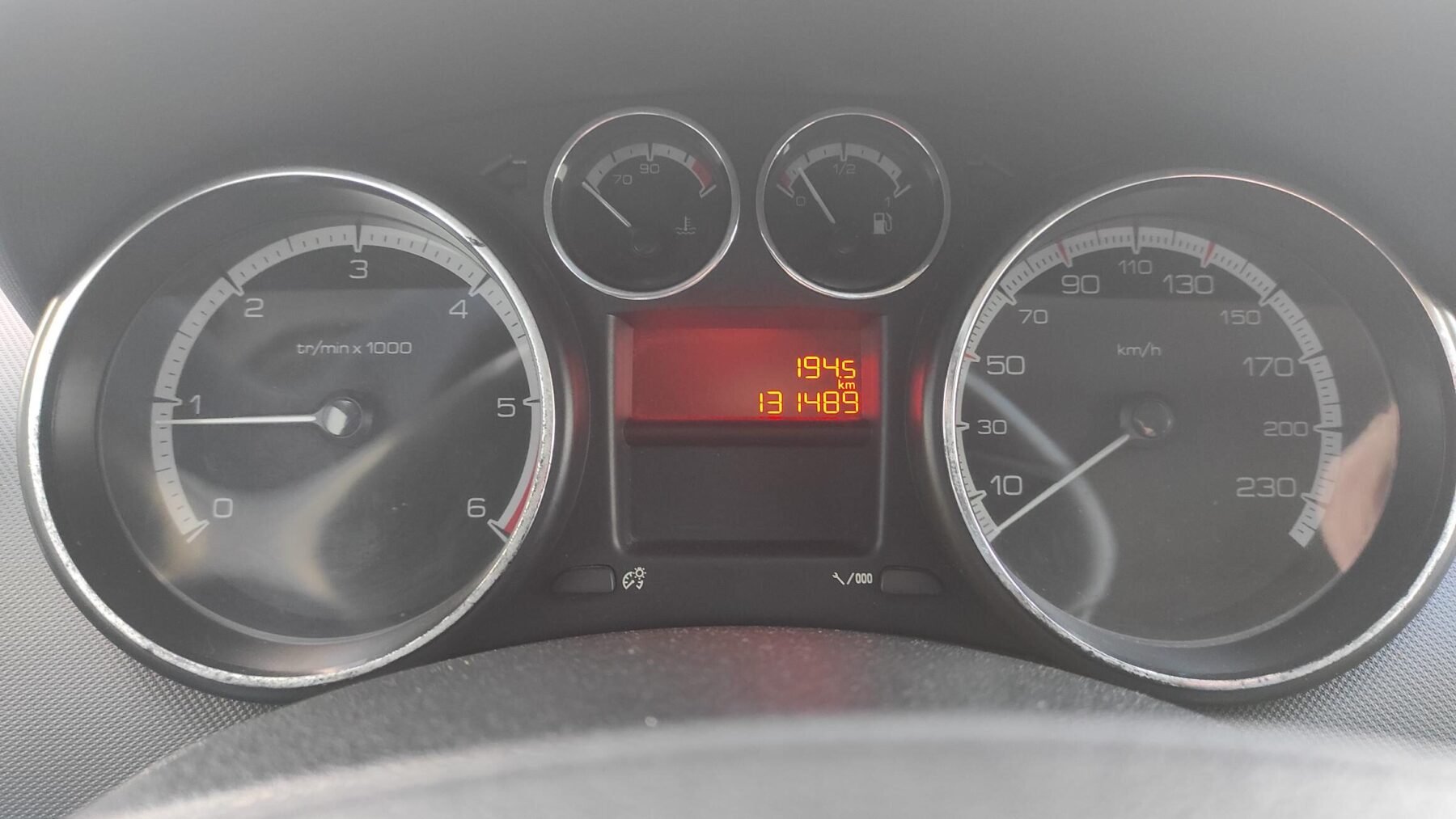 PEUGEOT 308 1.6 HDI SPORTIUM