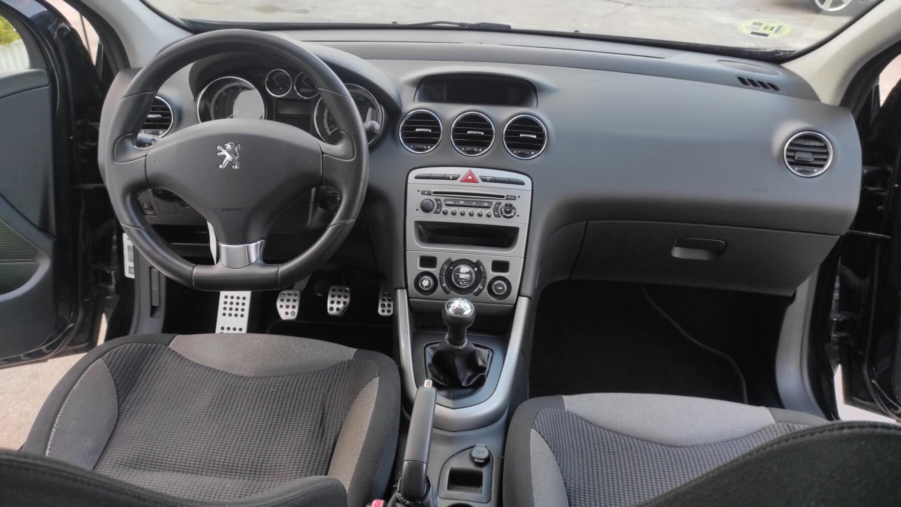 PEUGEOT 308 1.6 HDI SPORTIUM