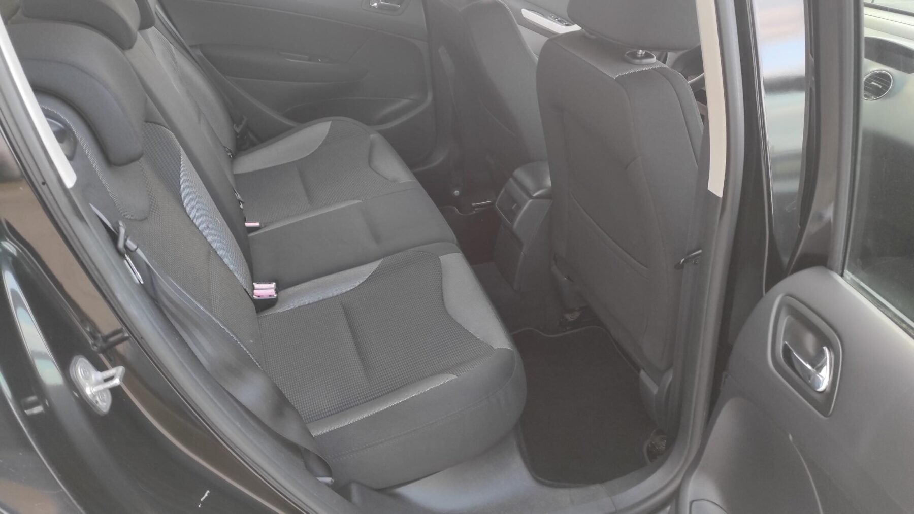 PEUGEOT 308 1.6 HDI SPORTIUM