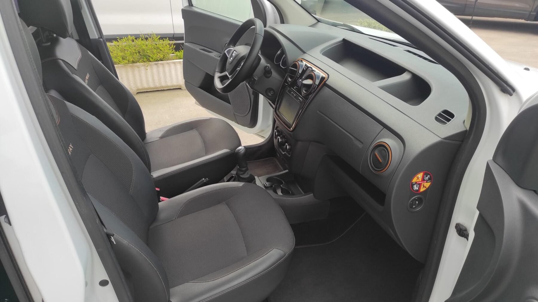 DACIA DOKKER 1.5 DCI SL TROTAMUNDOS