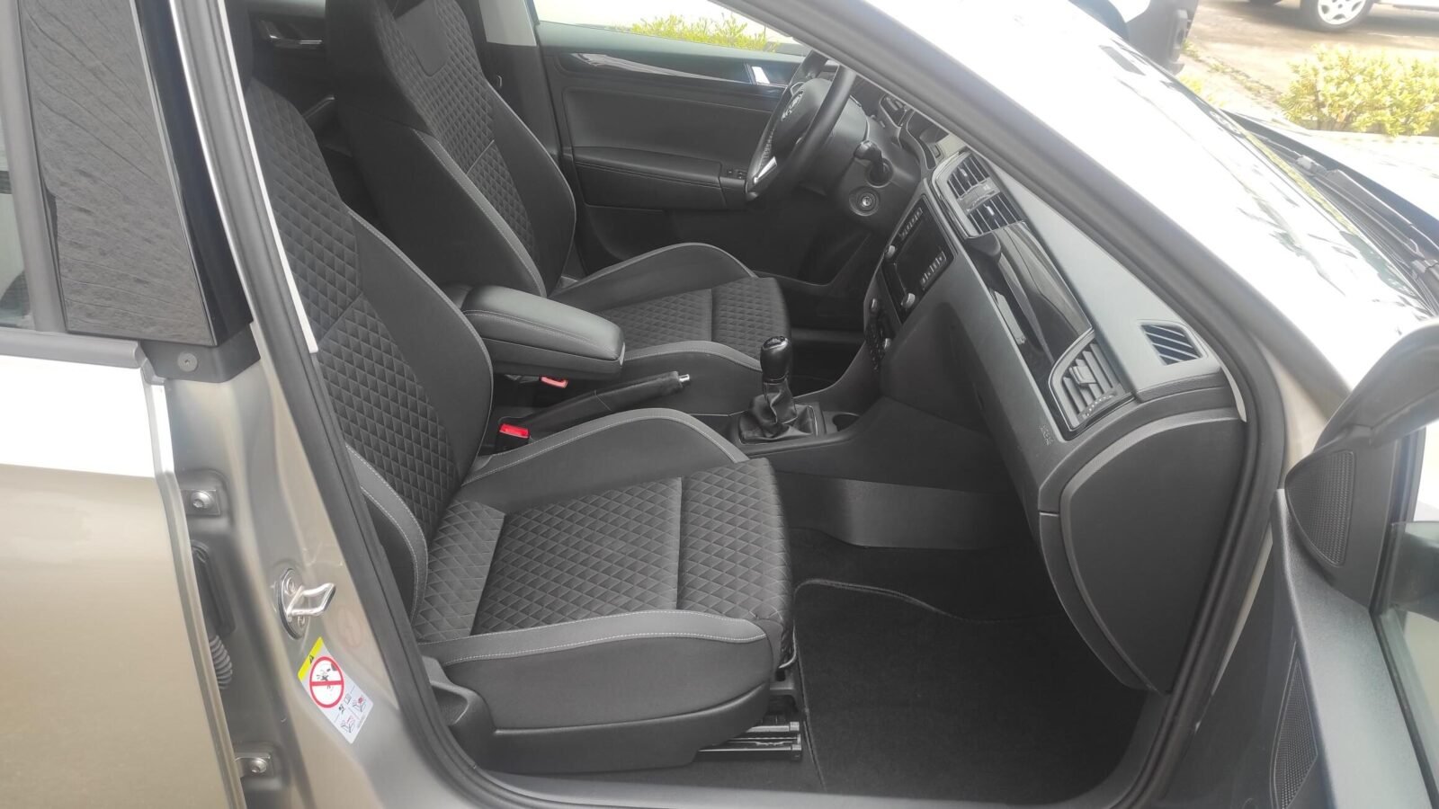 SKODA RAPID SPACEBACK 1.4 TDI CR LIKE