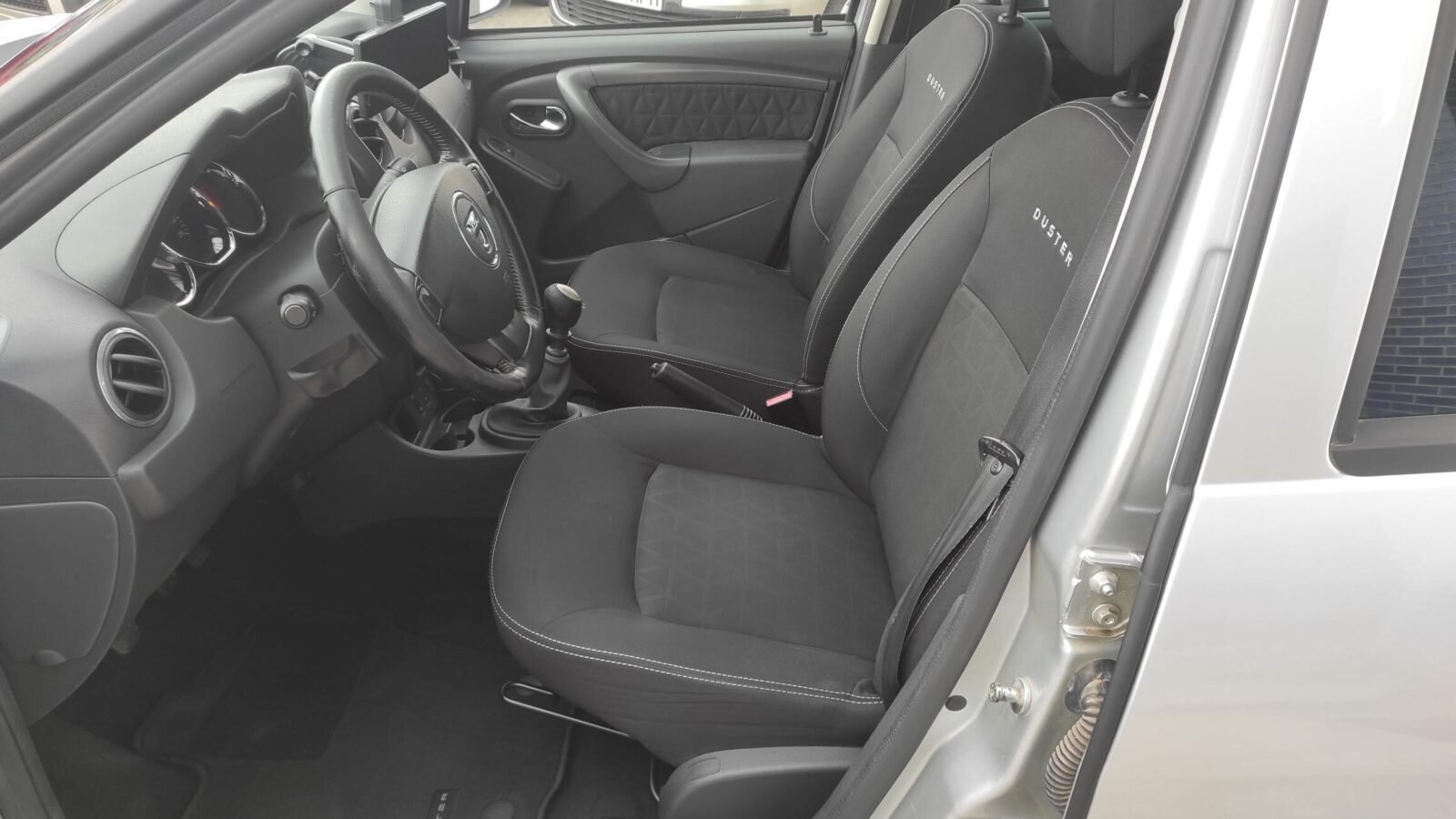 DACIA DUSTER 1.5 DCi LAUREATE 4X2