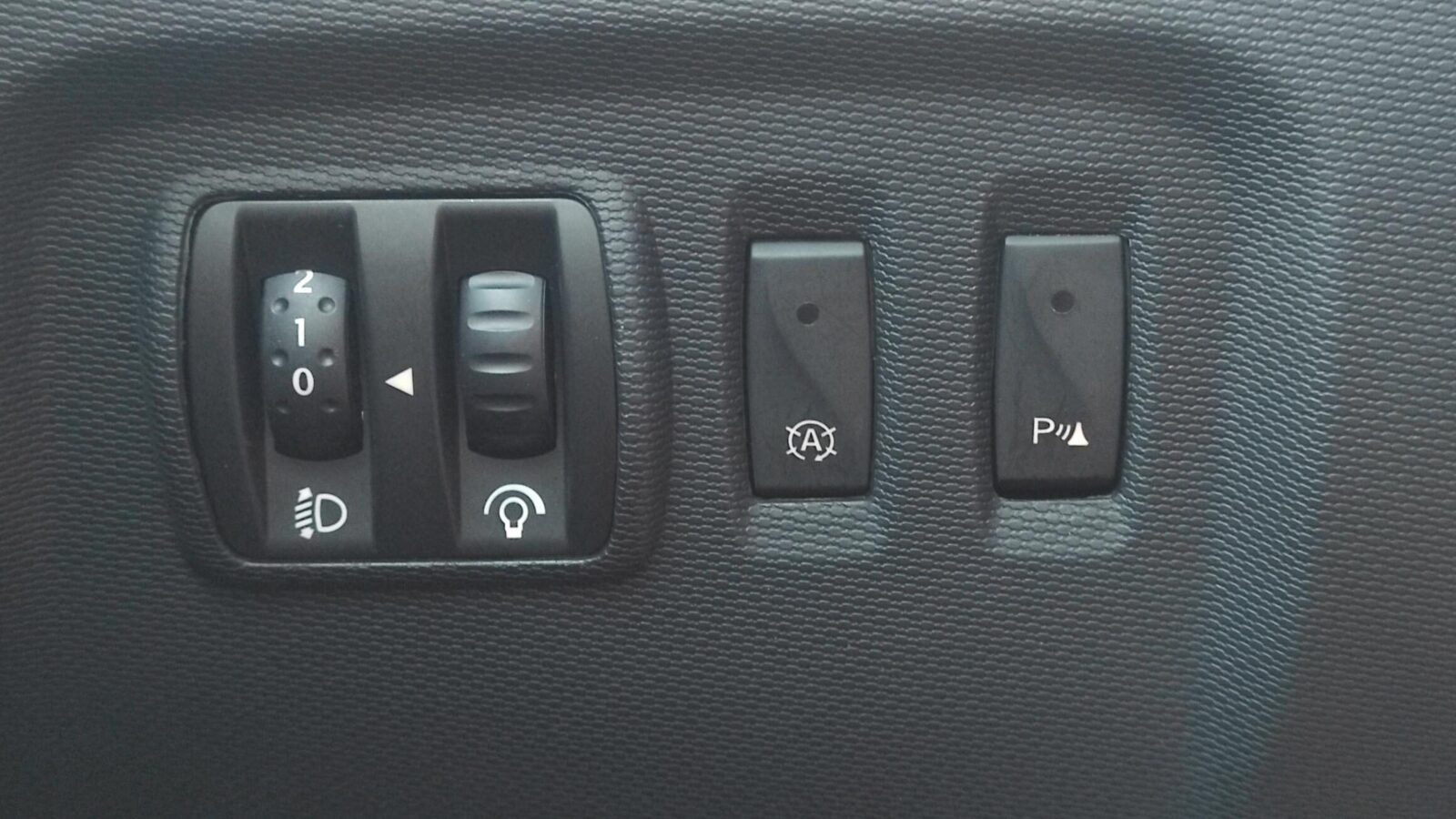 RENAULT CAPTUR 1.5 DCi ENERGY INTENSE