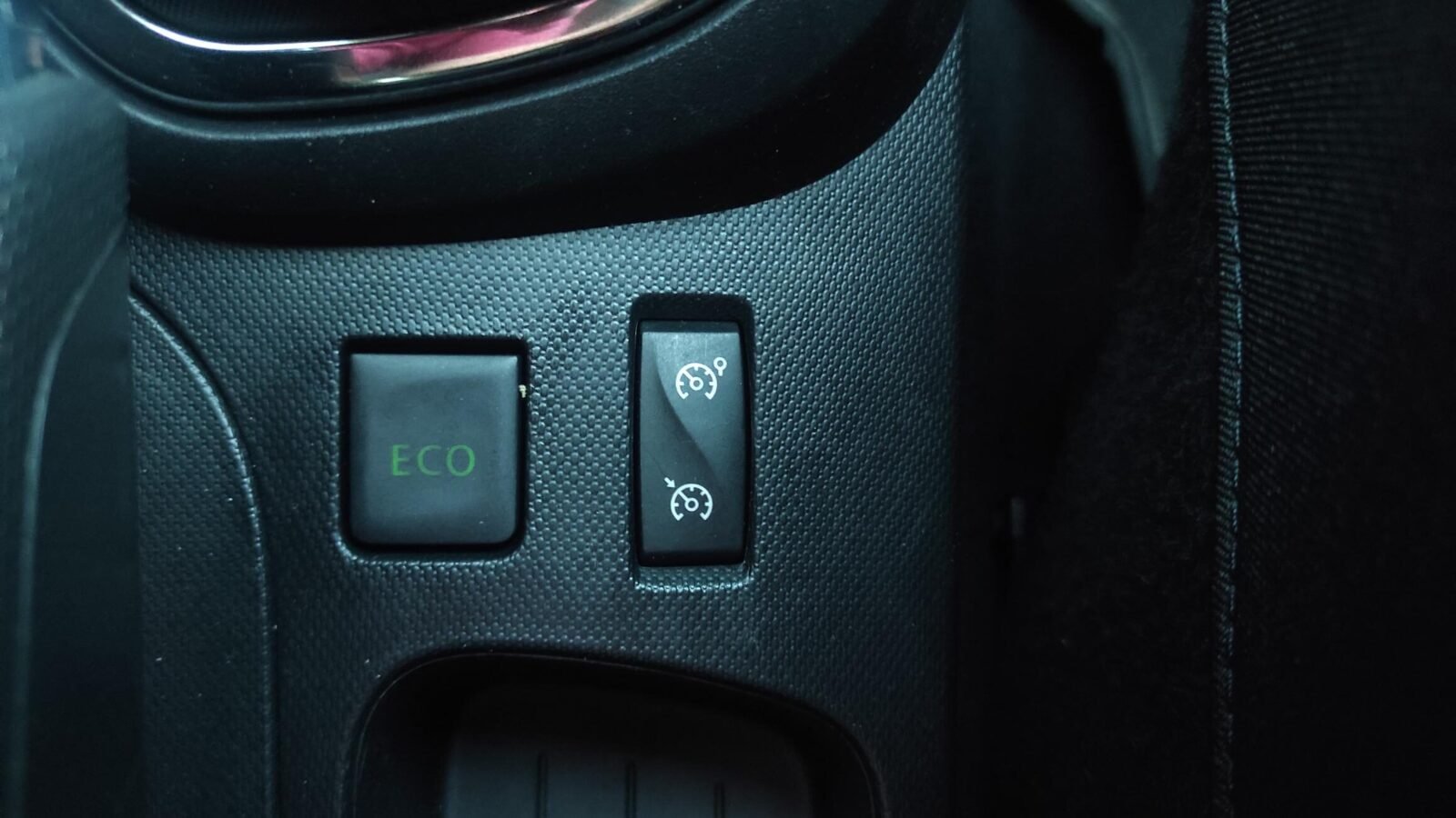 RENAULT CAPTUR 1.5 DCi ENERGY INTENSE