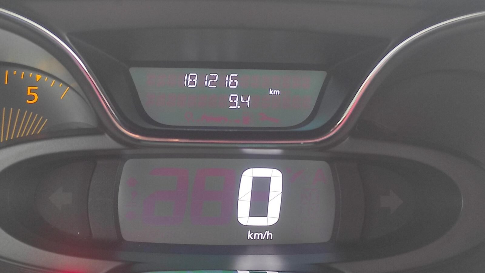 RENAULT CAPTUR 1.5 DCi ENERGY INTENSE