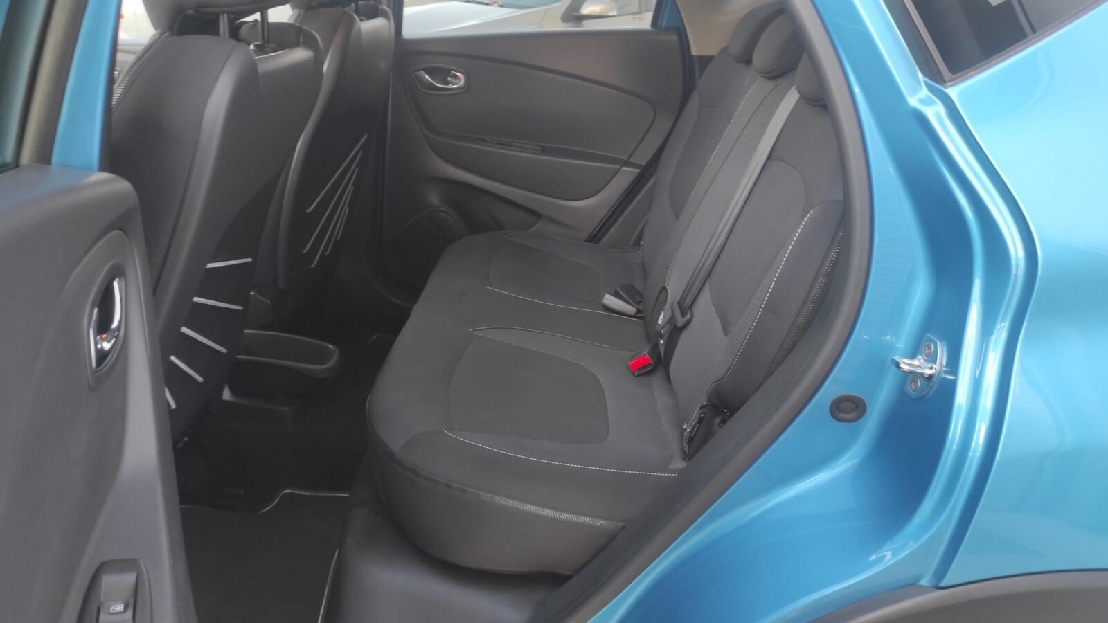 RENAULT CAPTUR 1.5 DCi ENERGY INTENSE