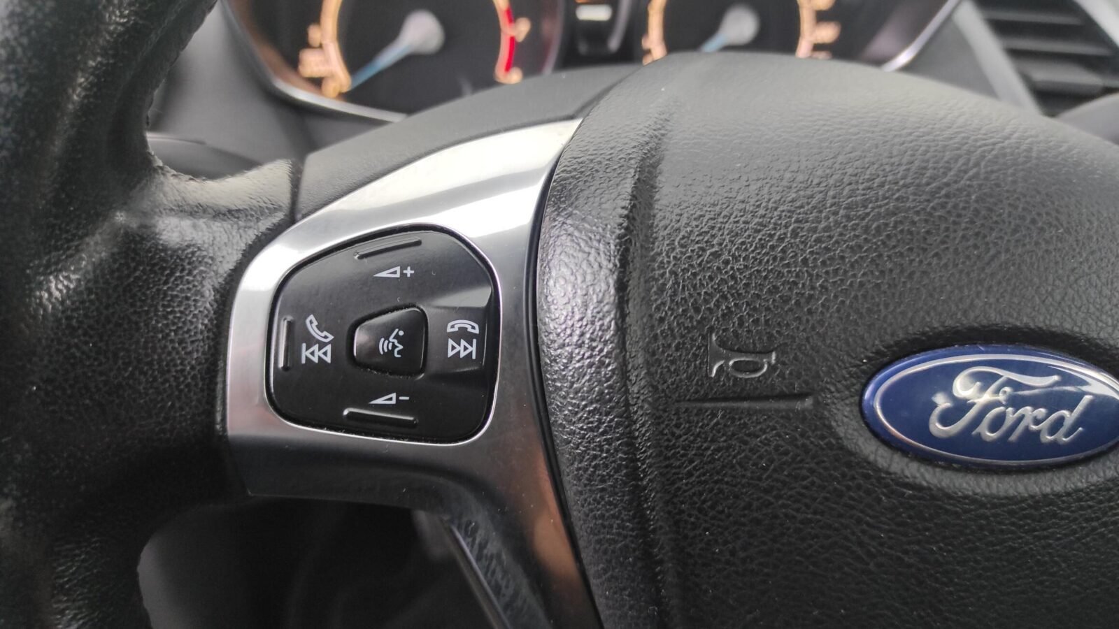 FORD Fiesta 1.25i TREND