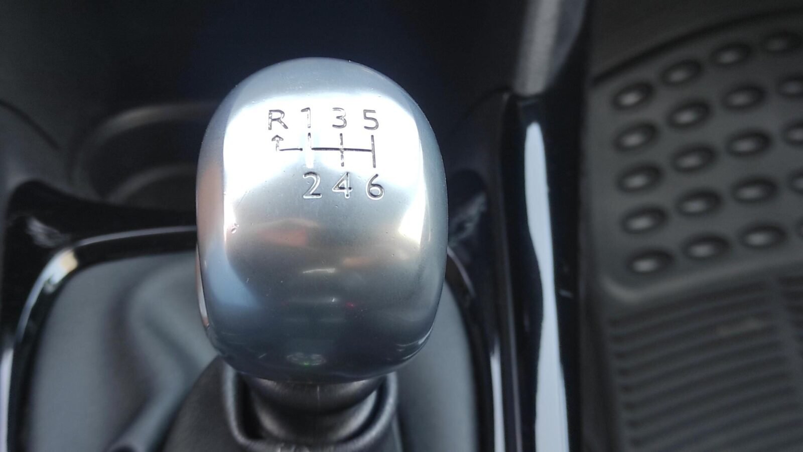 PEUGEOT 2008 1.6 BlueHDi ALLURE