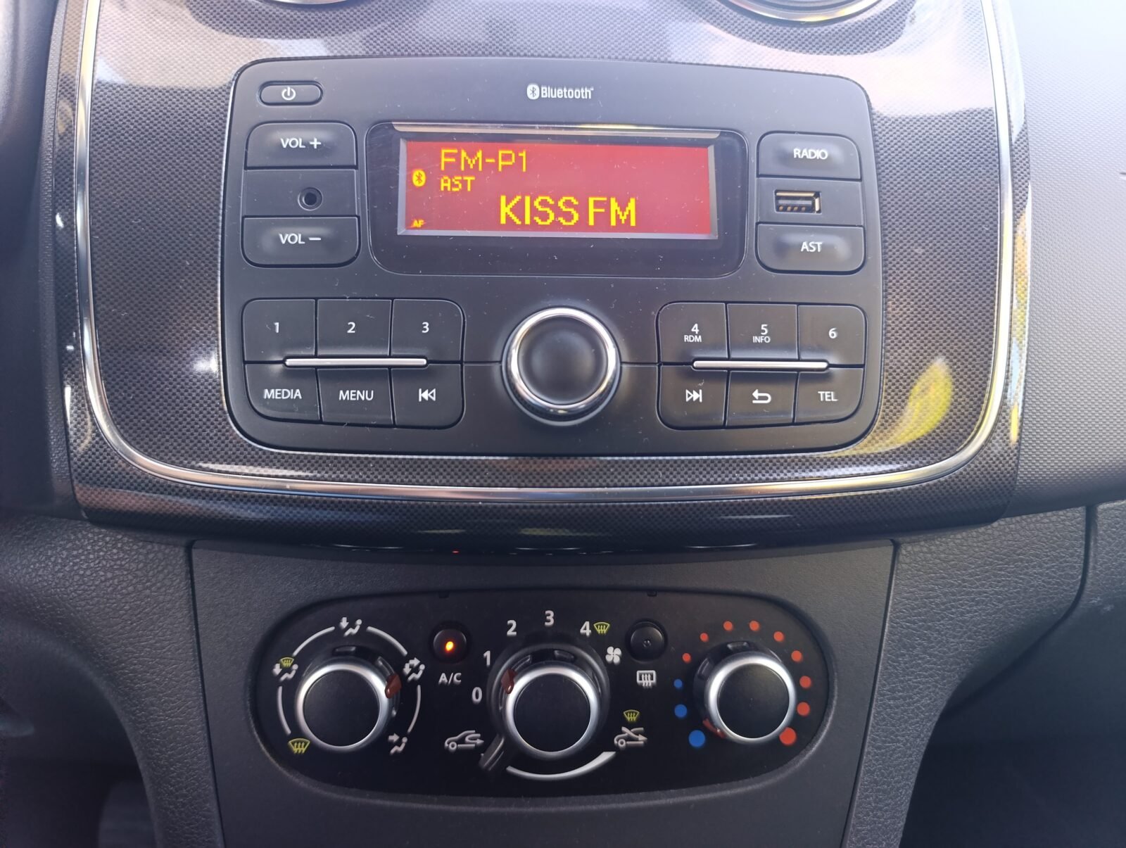 DACIA SANDERO COMFORT 1.5 Blue DCi